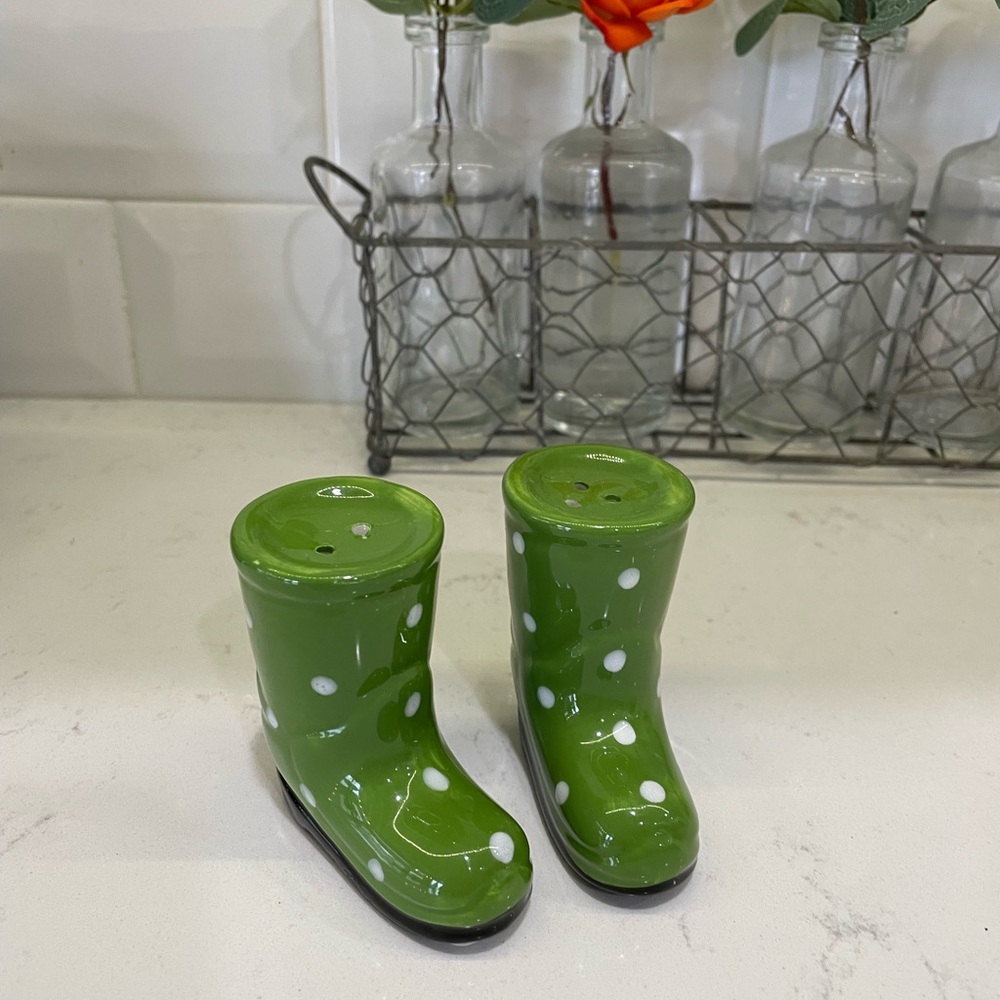 Salt and pepper shakers